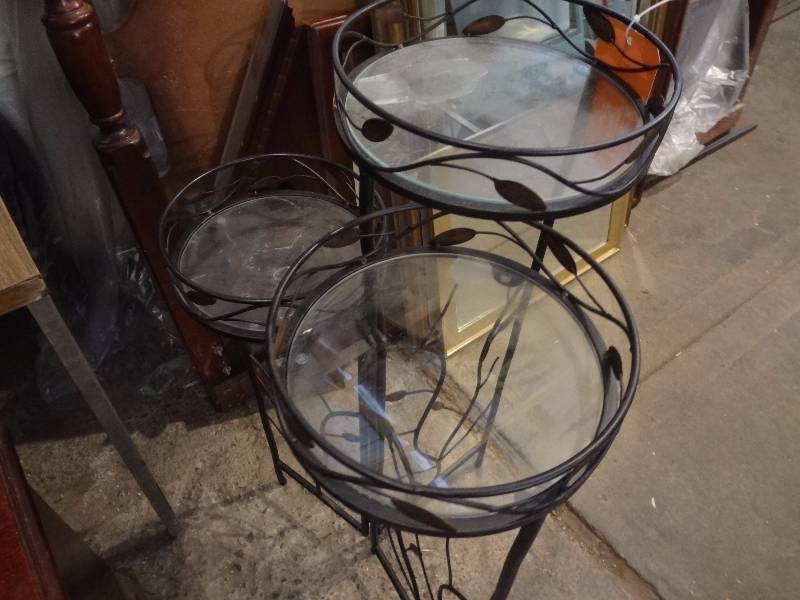 lot 31 image: 3 Tiered Metal Plant Stand