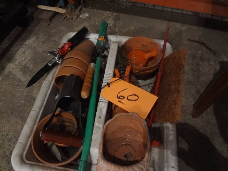 lot 60 image: Lot of Garden Stuff