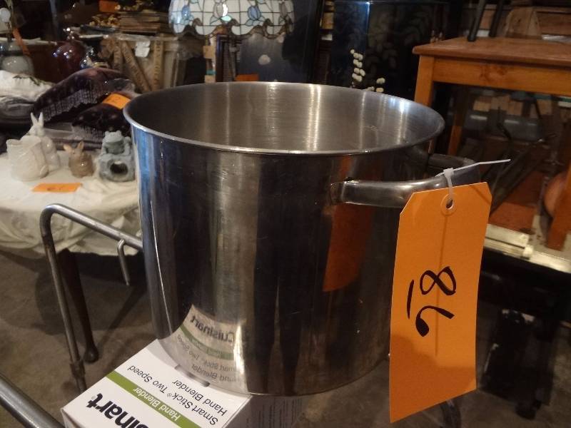 lot 86 image: Large Stainless Pot