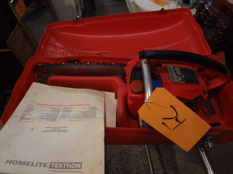 lot 74 image: Chainsaw