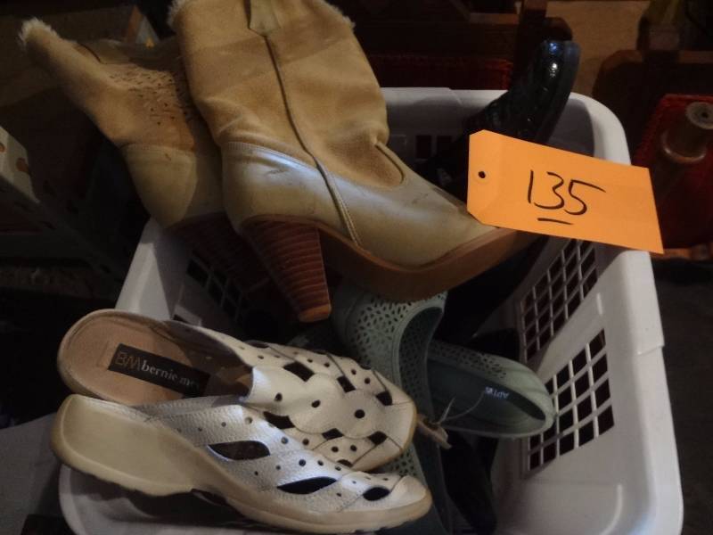 lot 135 image: Size 9