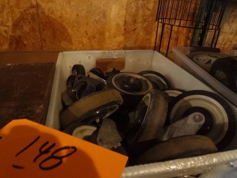 lot 148 image: Lot of Smaller Casters