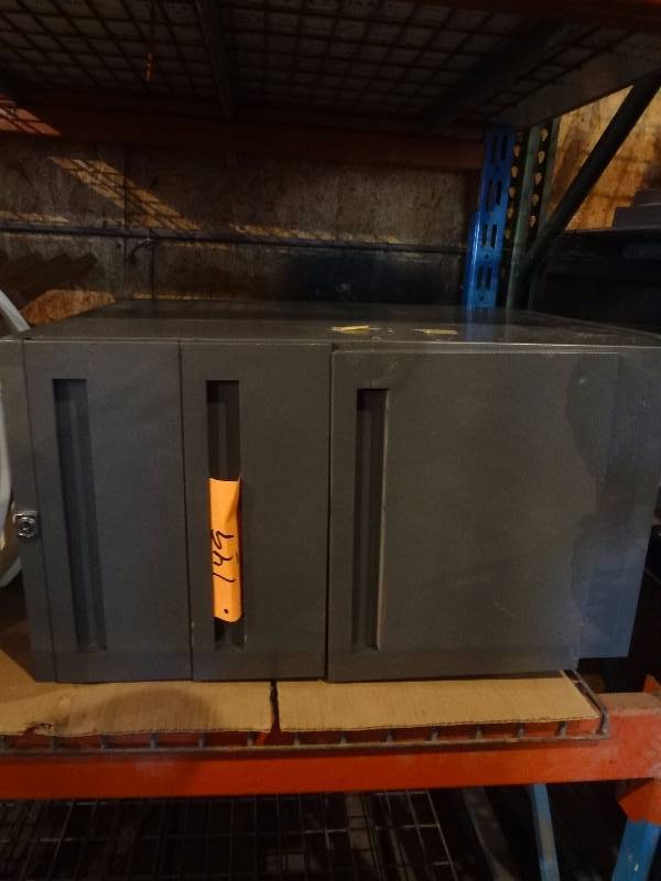lot 149 image: Metal 3 Drawer