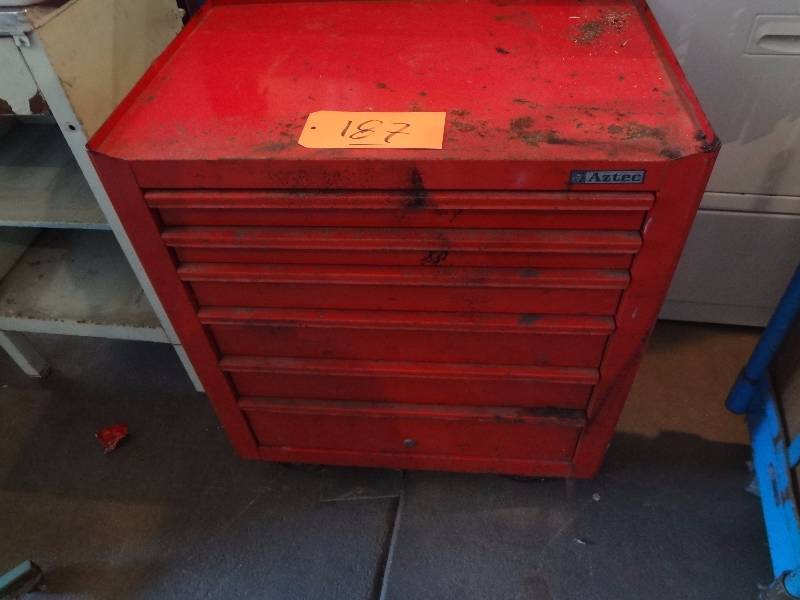 lot 187 image: Tool Box