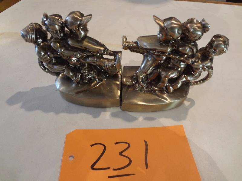 lot 231 image: Book Ends