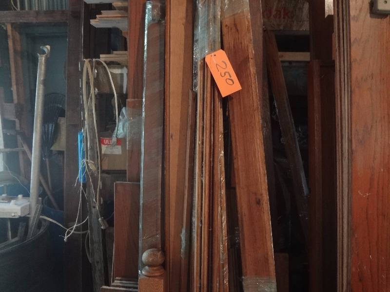 lot 250 image: Lot of Victorian Clear Oak trim