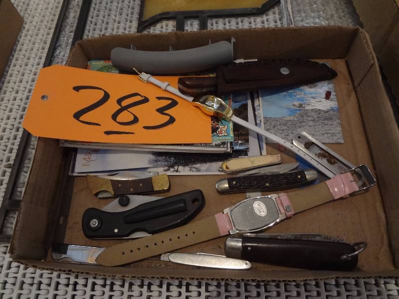 lot 283 image: Knives
