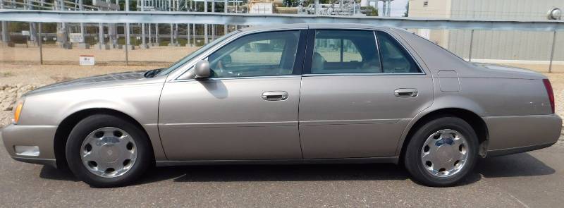 2000 Cadillac DHS
