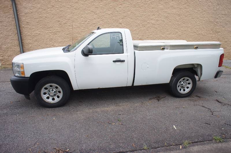 lot 2 image: 2009 CHEVY SILVERADO 1500 - VORTEC - 5.3 L  (#1451)