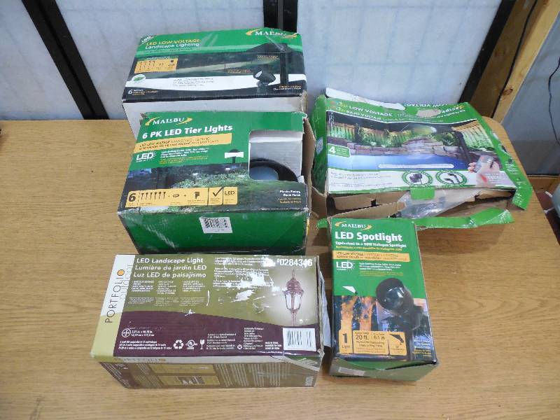 LANDSCAPING LIGHTING LOT