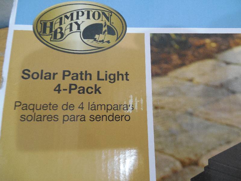 Solar Pathway Light (4-Pack)