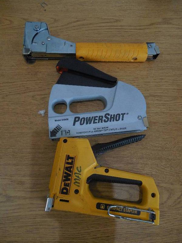 (3) STAPLER LOT