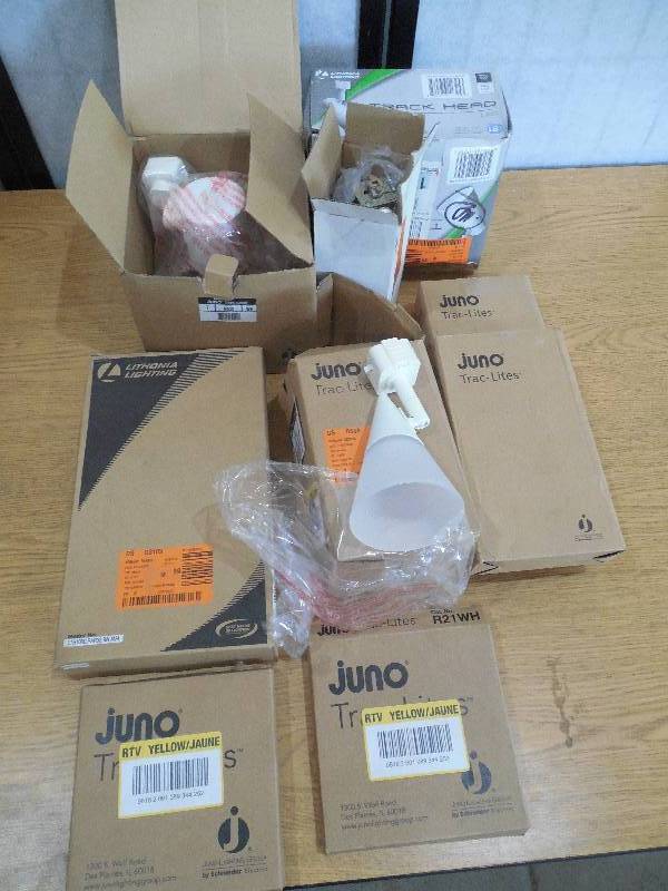 JUNO TRACK LIGHTING LOT