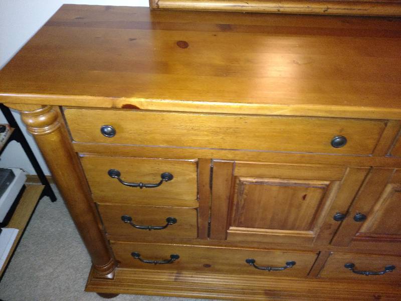 Gorgeous Dresser & Mirror..Solid Wood