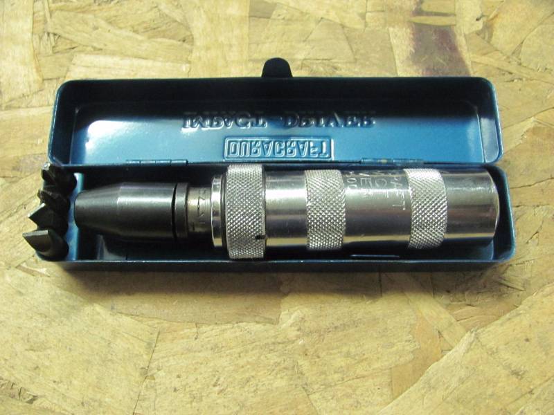 lot 16 image: Impact Driver Kit & Case