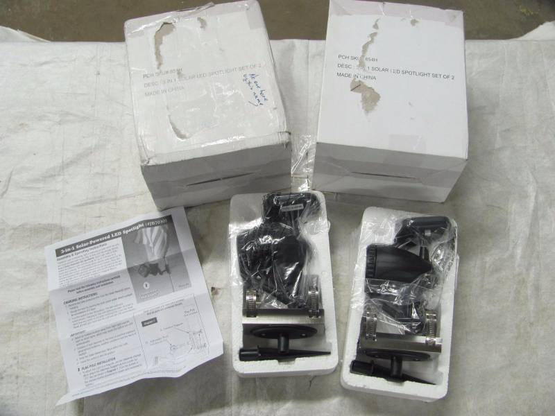 lot 248 image: Lot of 4 Brand New 3 in 1 Solar LED Spotlights