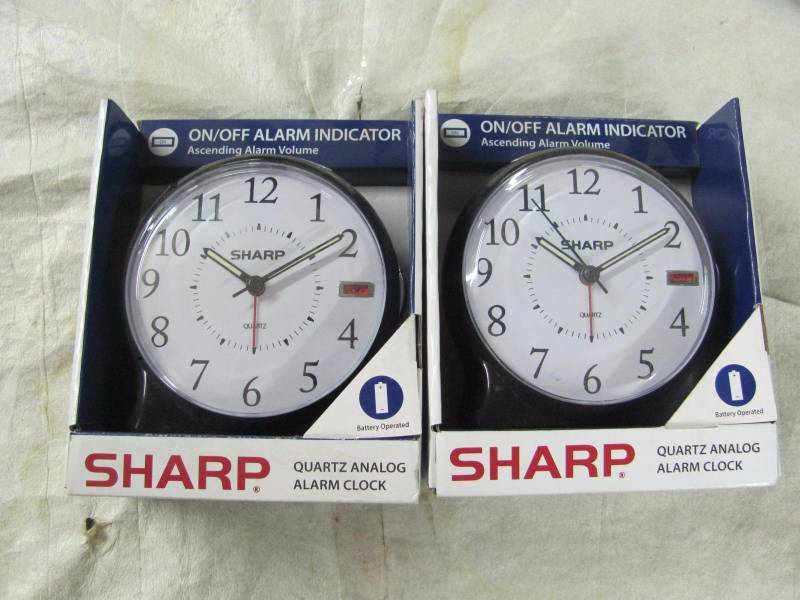 lot 287 image: Lot of 2 Brand New Sharp Quartz Analog Alarm Clocks