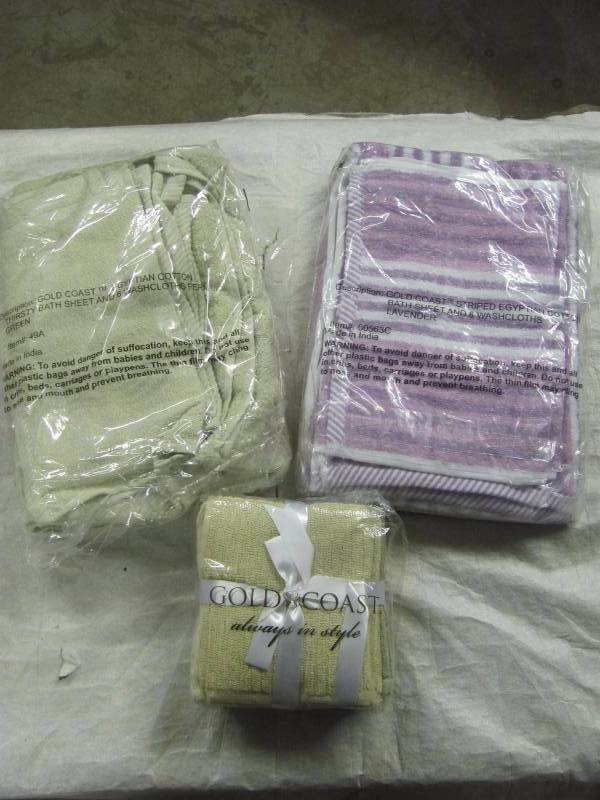 lot 318 image: Brand New 20 Piece Bath Towels Lot