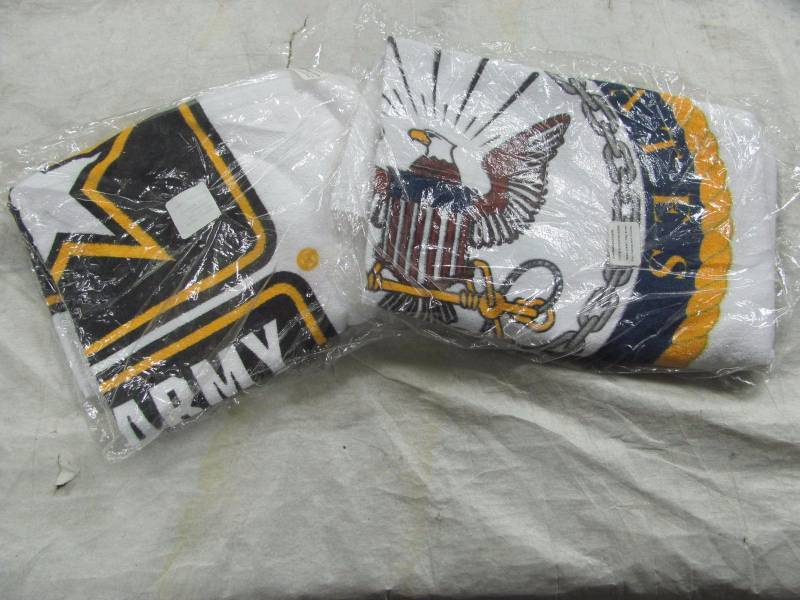 lot 319 image: Brand New Army & Navy Bath Towel Lot