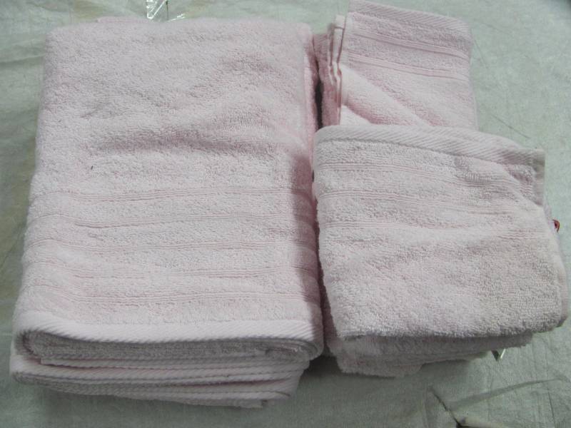 lot 335 image: MyHome Hydroplush 12 Piece Towel Set