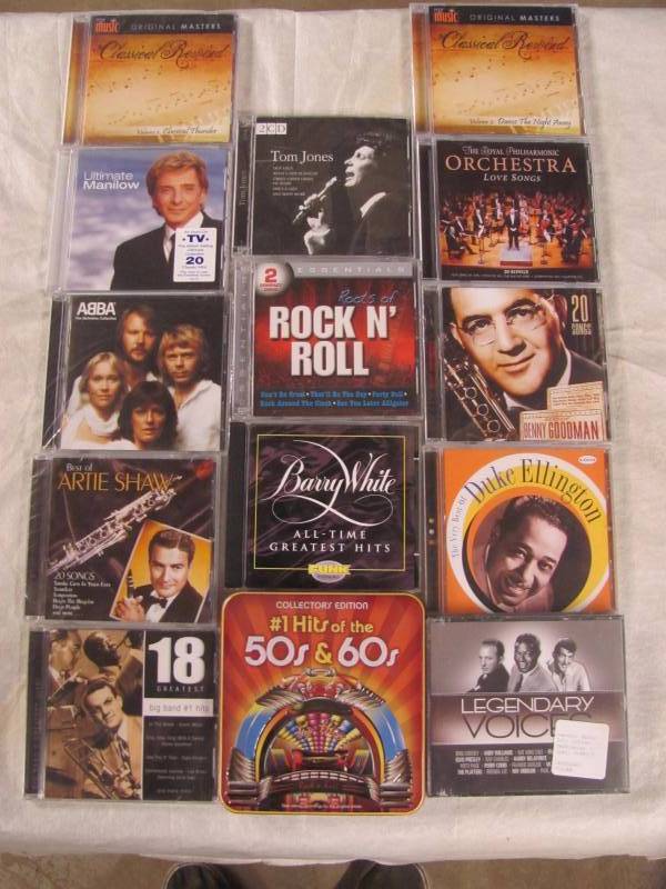 lot 362 image: Lot of 14 Brand New Music Cds