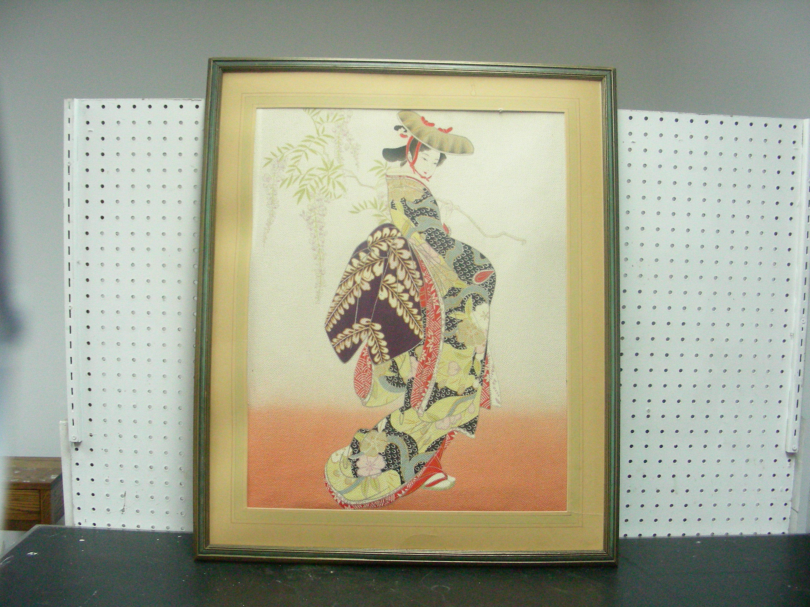 lot 16 image: Vintage Framed Asian Silk Painting