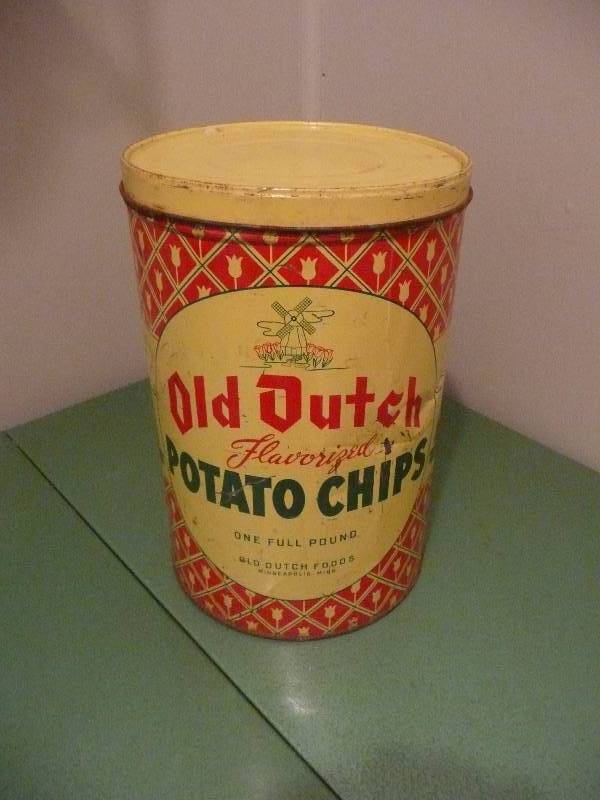 lot 45 image: Vintage 1950s Old Dutch Tin