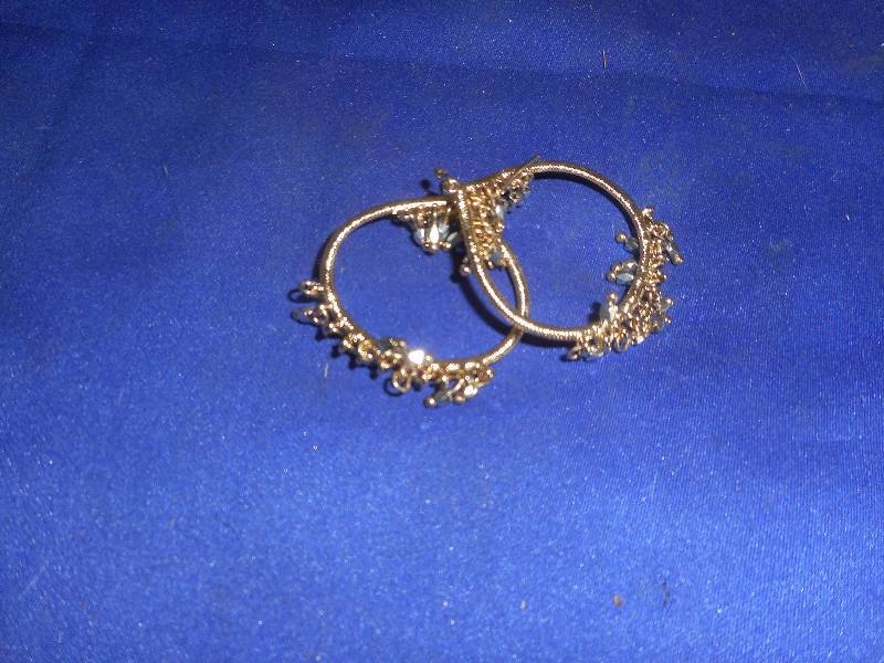 GOLD TEAR DROP EARINGS