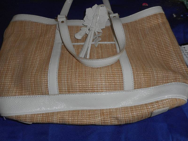 COLE HAAN HAND BAG