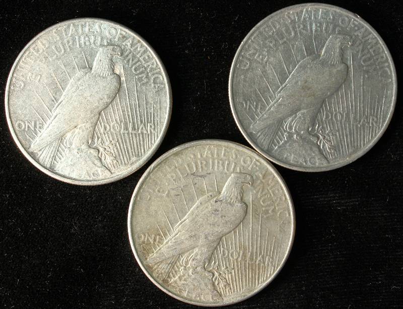 GROUP OF 3 PEACE SILVER DOLLARS IN VF-XF CONDITION