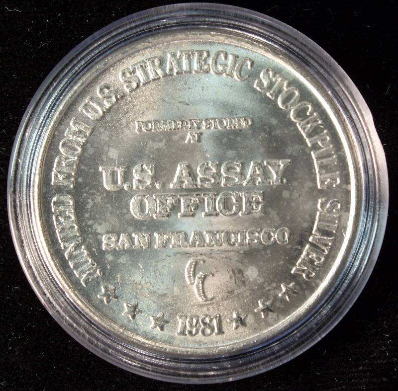 PRE US SILVER EAGLE 1 TROY OZ. .999 FINE SILVER ROUND MINTED FROM STRATEGIC STOCKPILE OF SILVER STORED AT US ASSAY OFFICE SAN FRANCISCO 1981 IN AIRTITE HOLDER