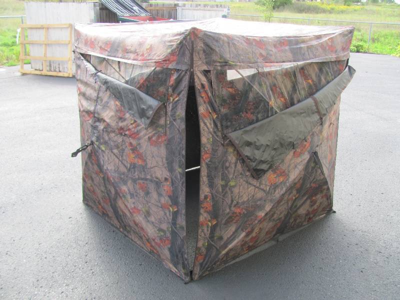 lot 23 image: Hunting Blinds