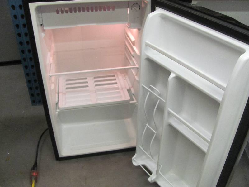 lot 54 image: Portable Refrigerators