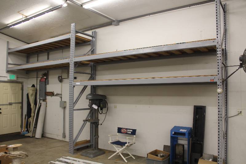 lot 1A image: Pallet racking