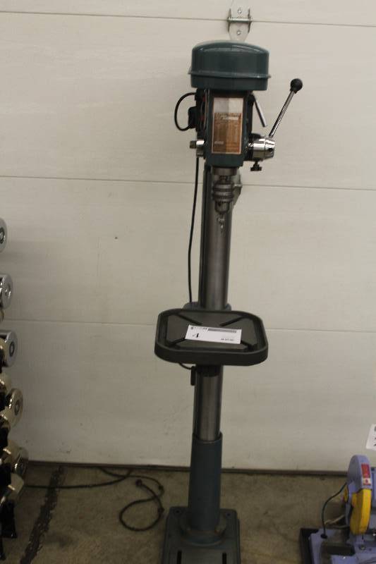 lot 4 image: 12 speed drill press