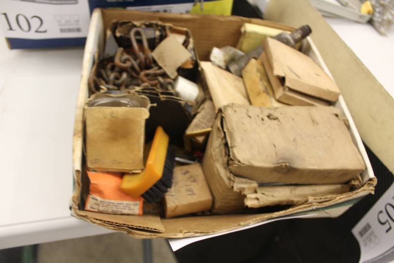 lot 101 image: Lot of miscellaneous parts mystery box