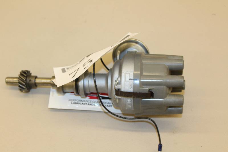 lot 75 image: 351 cid Ford freshly rebuilt points Distributor