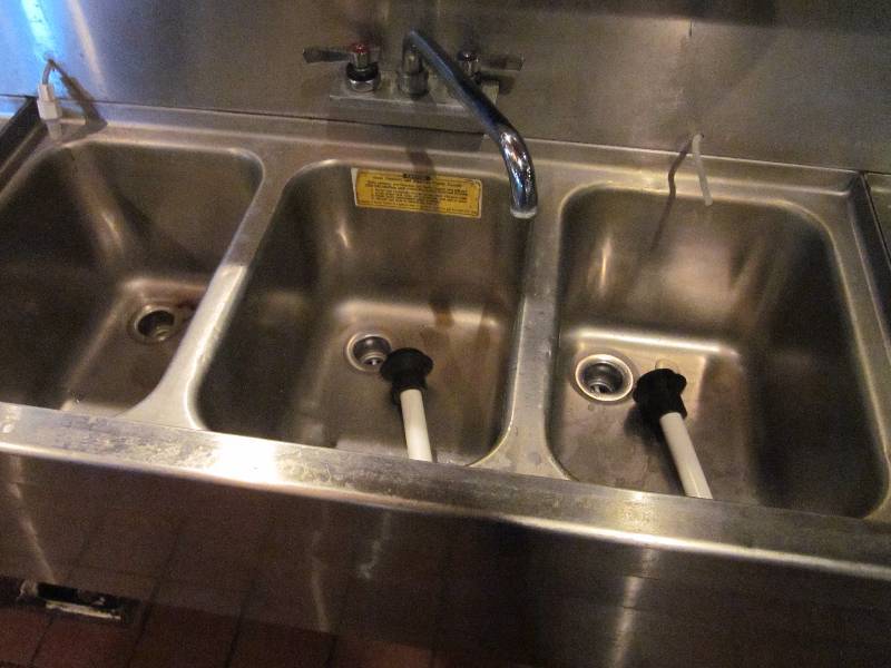3 Compartment under counter Sink