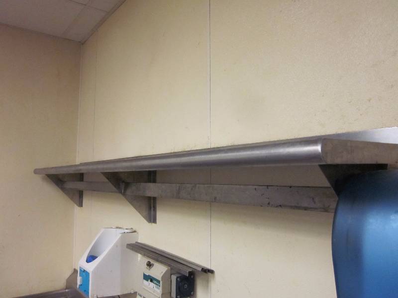 2 wall shelves