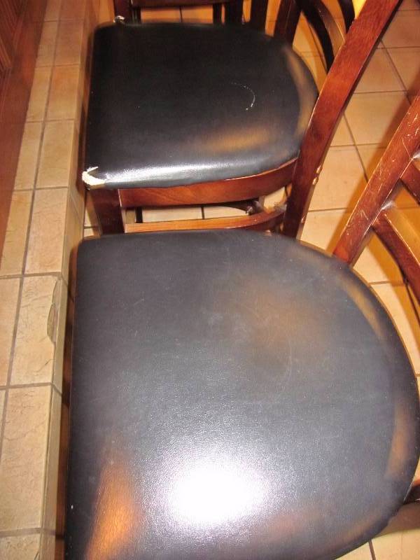4 bar stools