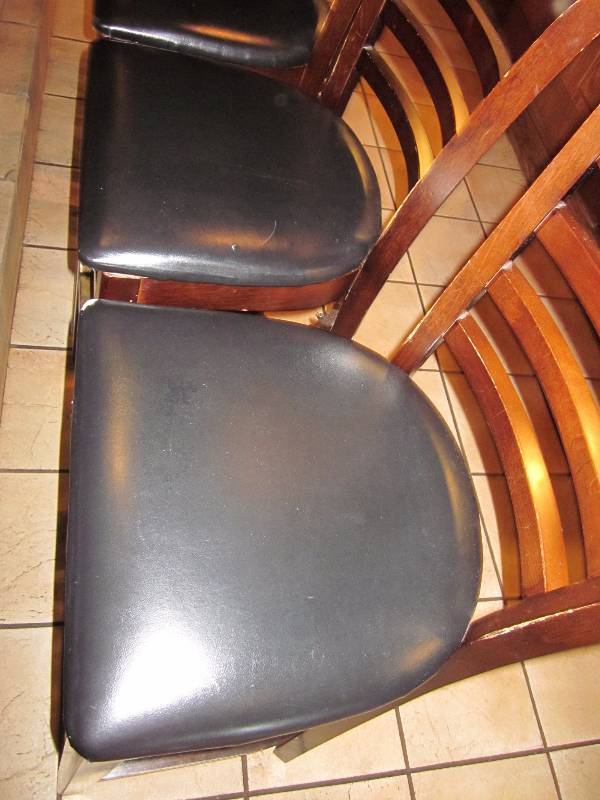 4 bar stools
