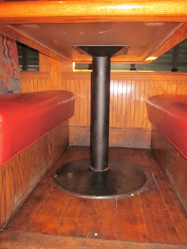 48 x 30 table on pedestal