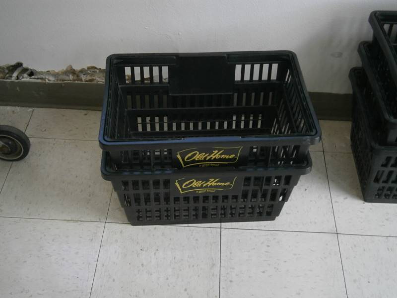 (2) Shopping Baskets