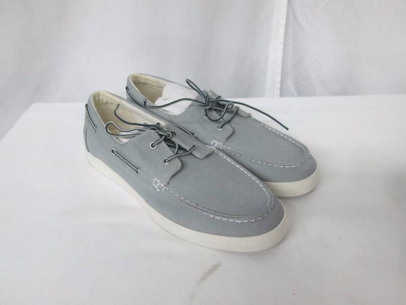 lot 52 image: Timberland Mens Newport Bay 2-Eye Boat Shoe