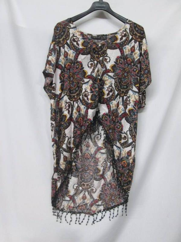 lot 64 image: Lola P Flutter-Sleeve Hi-Lo Top