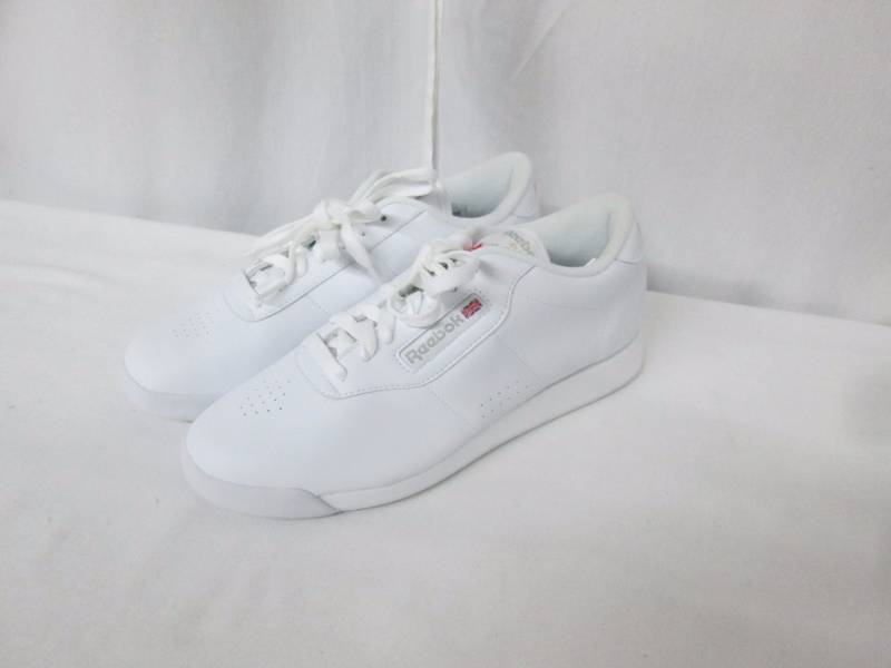 lot 49 image: Reebok Womens Princess Classic Athletic Shoe