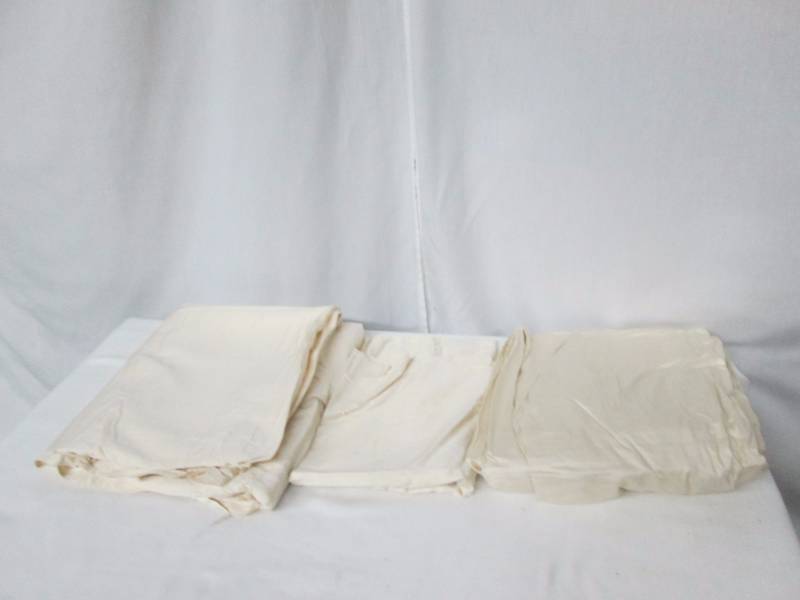 lot 48 image: Superior Peaks Embroidery Sheet Set - TwinTwin XL