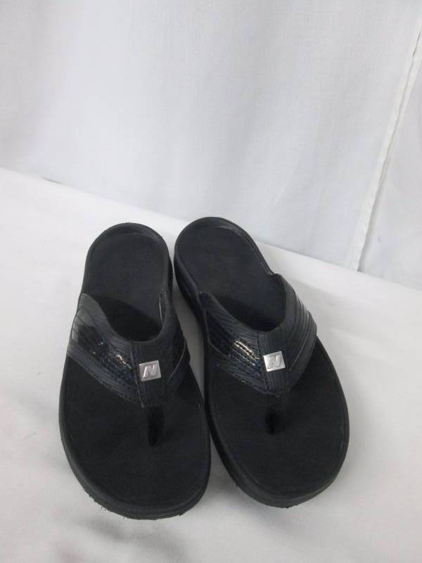 lot 47 image: New Balance Womens REVIVE Thong Sandal