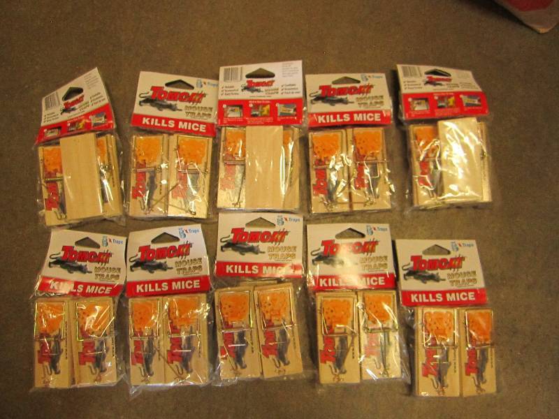 10 Tomcat mousetrap packages, each ...