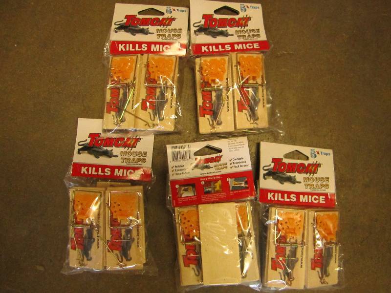 5 Tomcat mousetrap packages, each c...